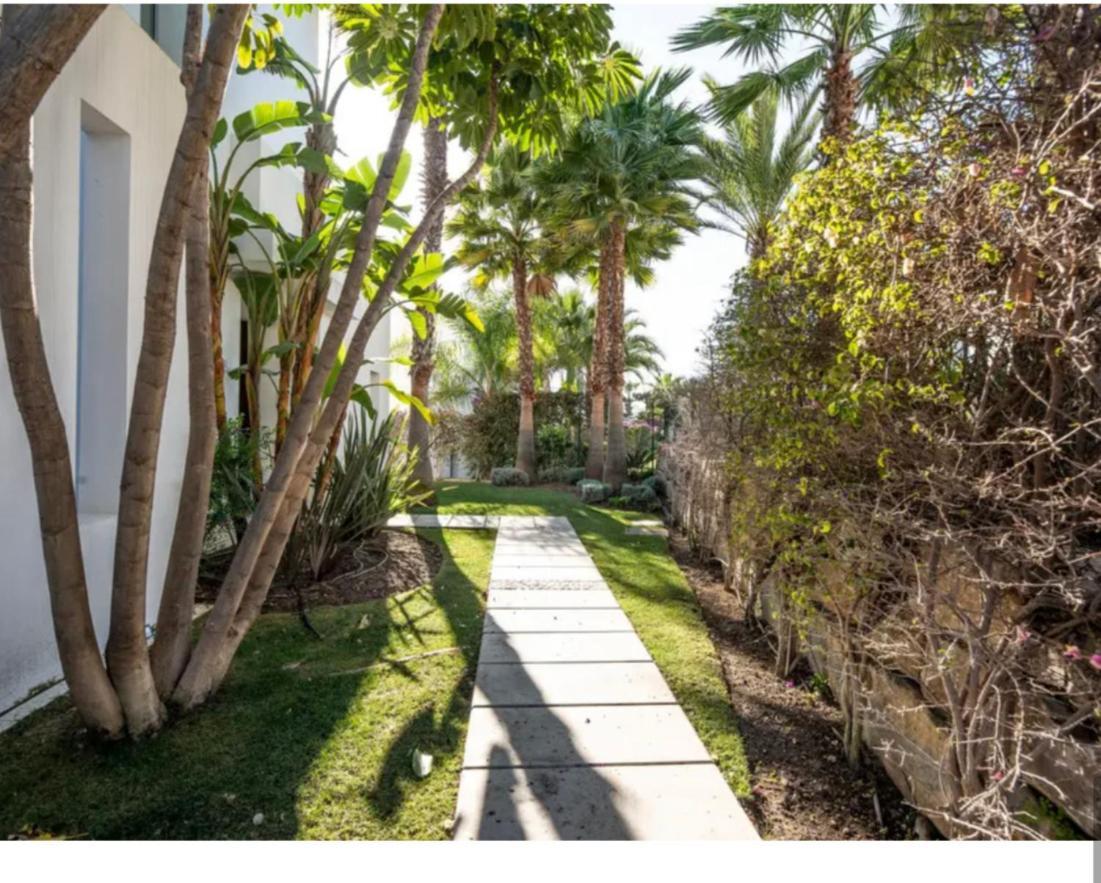 Magnifique Villa Contemporaine Marbella Exterior photo